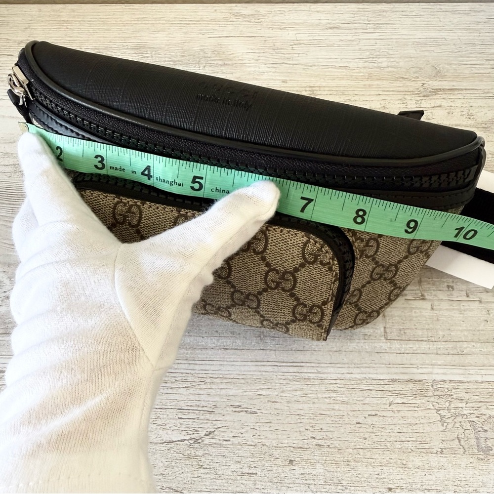 New Gucci brown GG Supreme Monogram men belt bag - Picture 12 of 14